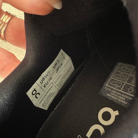 On running Cloudrift Ink | Glacier women’s shoe size 7 - Picture 8 of 9